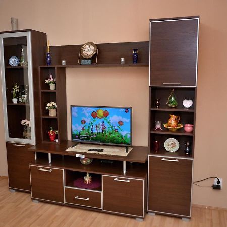 Apartman Ana Becej ภายนอก รูปภาพ